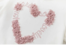 T-shirt Bloemblaadjeshart — detail 2 | Kwolly