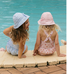 Badpak aardbeien — detail 2 | Kwolly