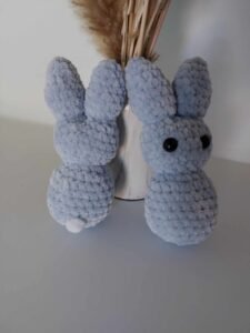 konijn gehaakt blauw